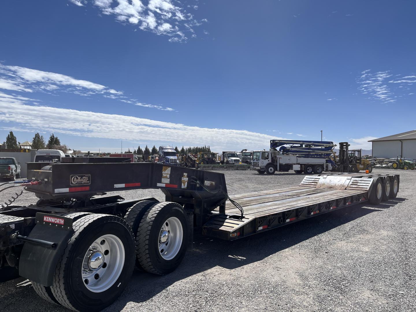 ./imagenes/INVOICE/2019/18031/LOWBOY WITZCO CHALLENGER TRAILER RG-50 (30).JPG